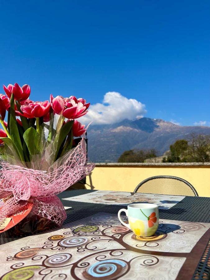 Casa Martina - A Quiet Home By The Lake Colico Bagian luar foto